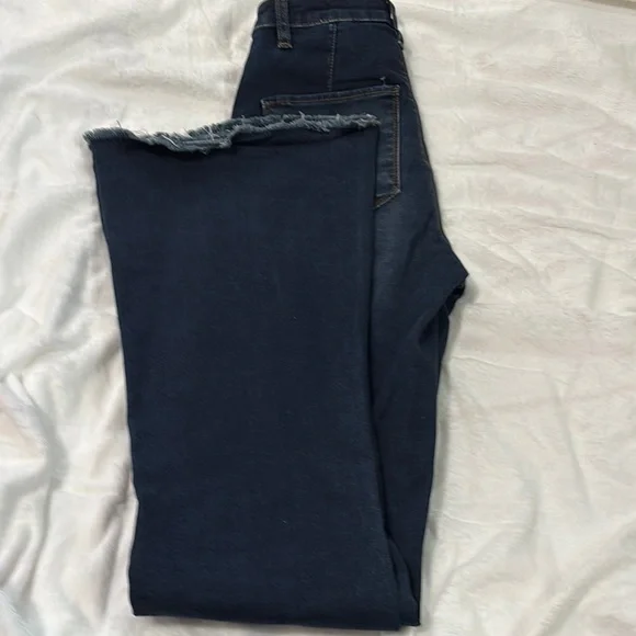 Fashion Nova Women's Blue Jeans - Picture 6 of 8